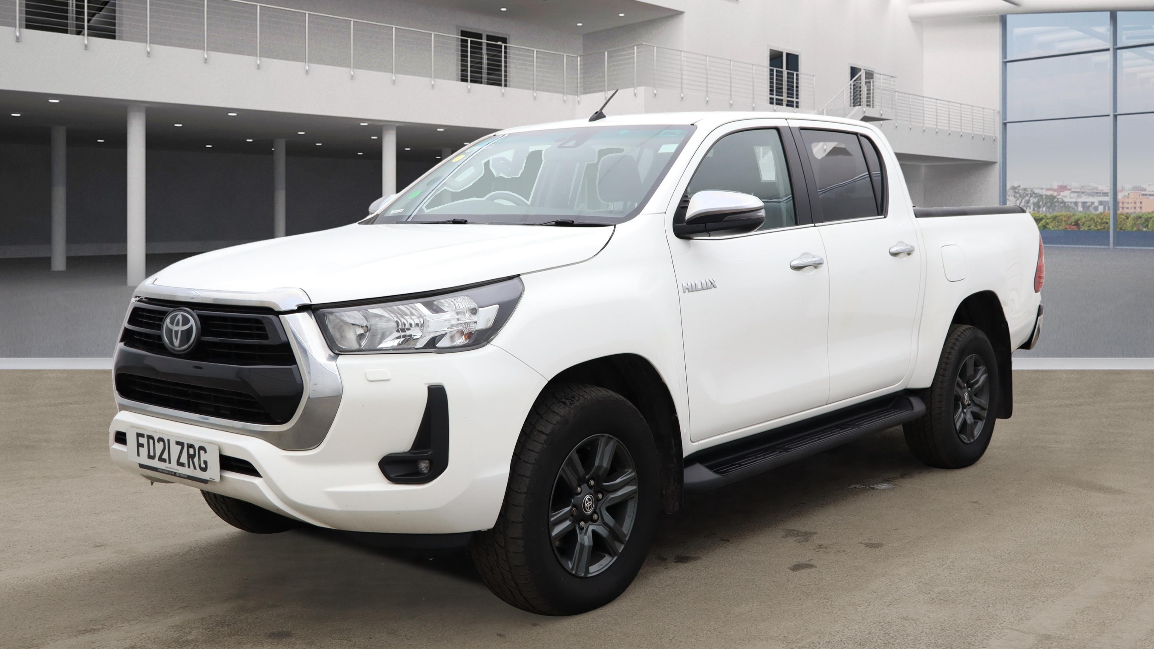 TOYOTA Hilux